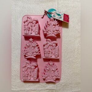 Pink Silicone Multi-Cavity Christmas-Themed Mold